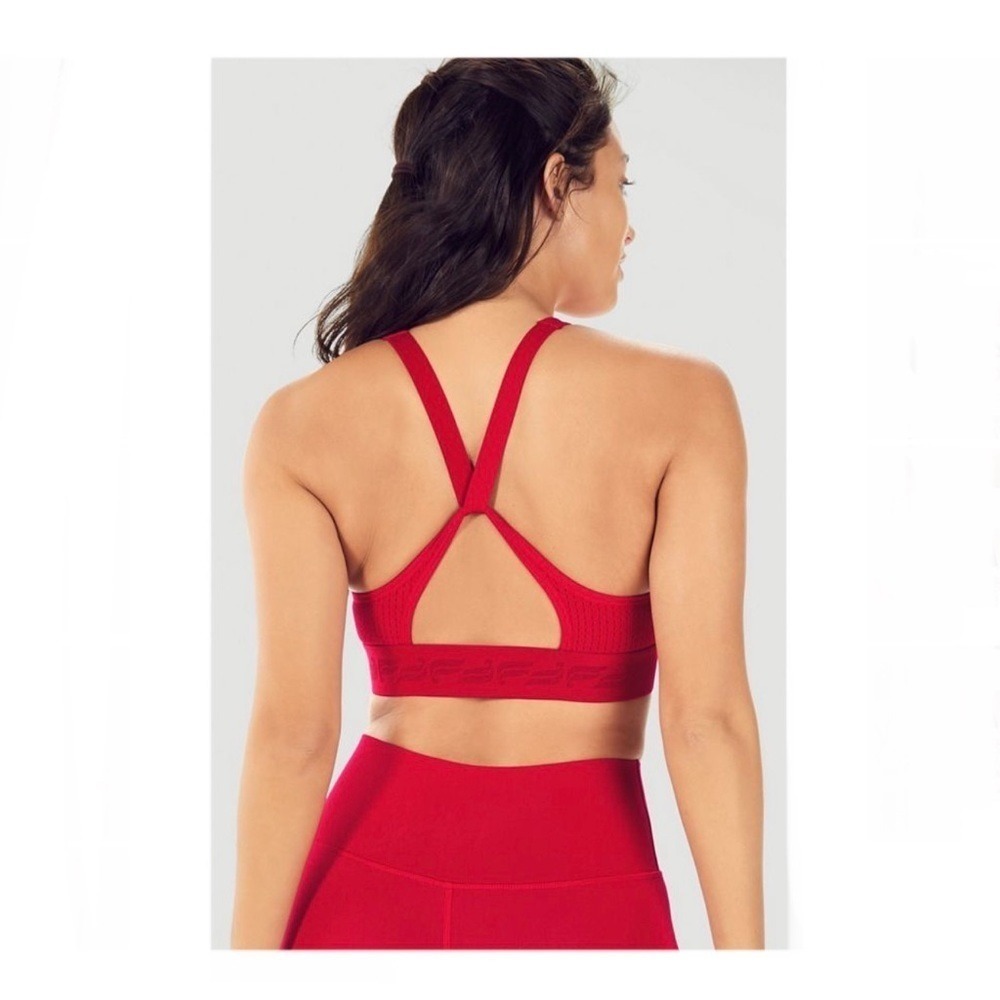 Fabletics Red Seamless Ribbed Racerback Sports Bra Medium - Picture 1 of 3